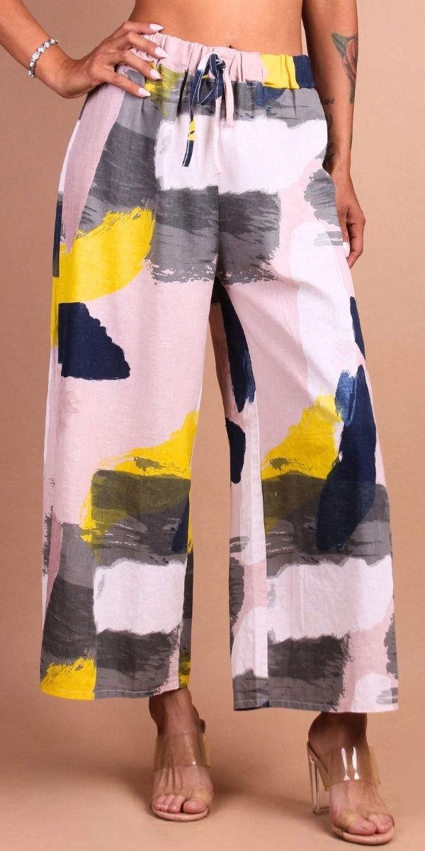 Giulana Brushstroke Capri Pants