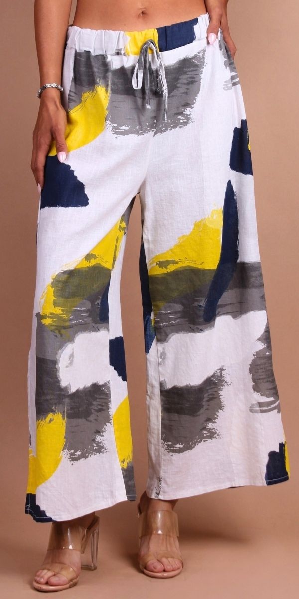 Giulana Brushstroke Capri Pants