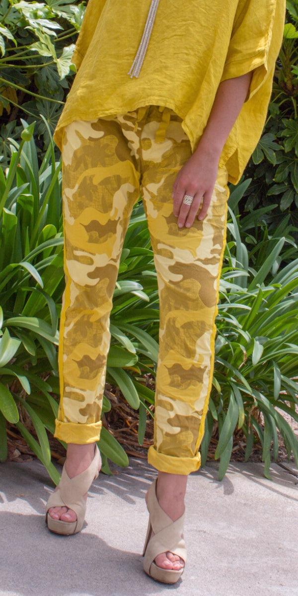 Poluma Camo Print Pants - Gigi Moda - Made in Italy # Camo, Camo pant, Camo print, Cropped pants, drawstring, Gigi Moda, lightweight, made in italy, pockets, stretch, Tie waist
