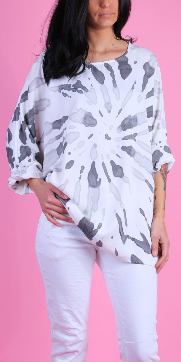 Andria Top - Gigi Moda - Made in Italy # Gigi Moda, italian top, Made in Italy, oversize, resort wear, Rolled Sleeves, Round Neck, shirt, spring, SPRING TOP, summer, Tie Dye, Top
