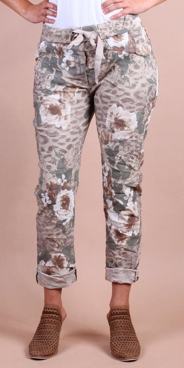 Petalo Cheetah Print Pants - Gigi Moda - Made in Italy # animal print, cheetah print, Cropped pants, drawstring, flower print, Gigi Moda, leaf print, lightweight, made in italy, pockets, rose print, stretch, Tie waist