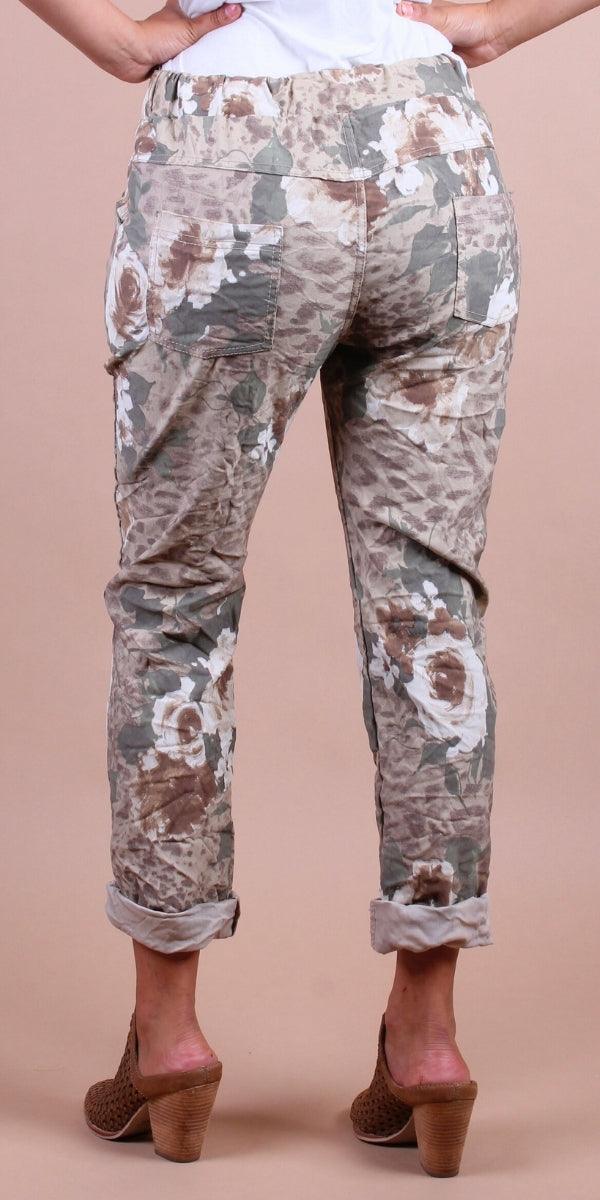 Petalo Cheetah Print Pants - Gigi Moda - Made in Italy # animal print, cheetah print, Cropped pants, drawstring, flower print, Gigi Moda, leaf print, lightweight, made in italy, pockets, rose print, stretch, Tie waist