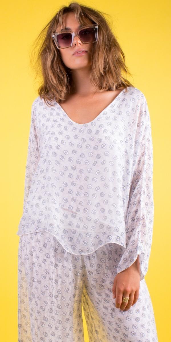 Daisy Print Isabetta Top - Gigi Moda - Made in Italy # Crop Top, daisy print, Dolman sleeve, Gigi Moda, italian clothing, Made in Italy, silk, silk blouse, womens clothing, womens tops
