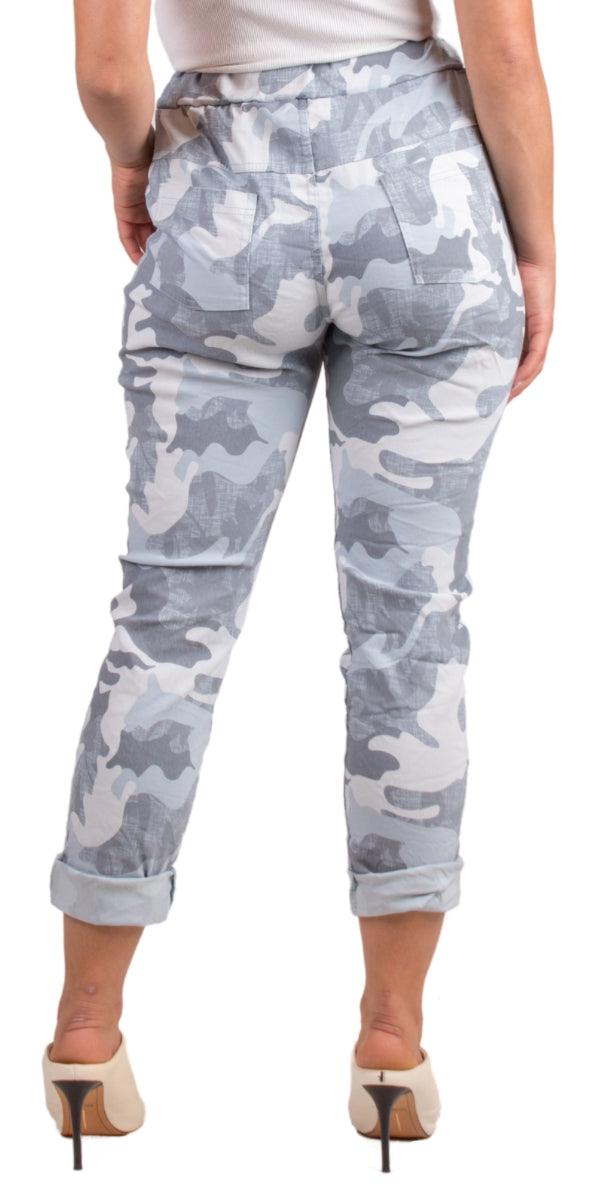 Poluma Camo Print Pants - Gigi Moda - Made in Italy # Camo, Camo pant, Camo print, Cropped pants, drawstring, Gigi Moda, lightweight, made in italy, pockets, stretch, Tie waist