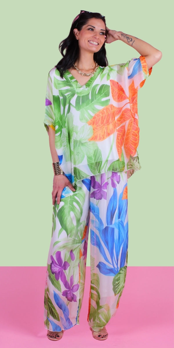 Lizane Tropical Print Blouse - Gigi Moda - Made in Italy # Blouse, clothing for women, Comfortable, comfy, double V neck, Gigi Moda, gigi moda. made in italy, gigimoda, italian blouse, italian brand, italian clothes, Italian Clothing, italian silk, layered, Layers, Made in Italy, one size, online shopping, OS, resort, resort wear, shop gigi moda, Silk, silk blouse, Top, tropical, tropical print, v-neck