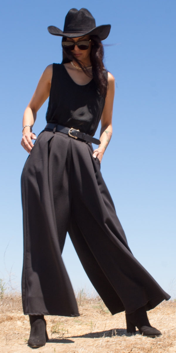 Anna Wide-Leg Trousers