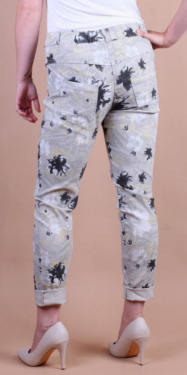 Donella Pant - Gigi Moda - Made in Italy # comfy pant, cropped pant, elastic waist, floral, floral design, floral pattern, Floral Print, Gigi Moda, Made in Italy, Pants, Pockets, stretchy waistband, zipper pant