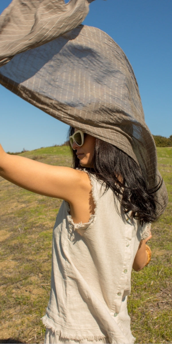 Armonia Linen Tank - Gigi Moda - Made in Italy # button-down back, Frayed Edge, Gigi Moda, Made in Italy, raw edge, raw edges, Round Neck, Sleeveless, tank, Top