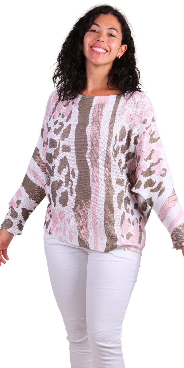 Daria Batwing Sweater with Cheetah Print - Gigi Moda - Made in Italy # animal print, batwing, cheetah print, comfortable, comfortable fit, Cozy, Gigi Moda, Italian Clothing, italian top, Long Sleeve, Made in Italy, one size, Sleeves, Sweater, Top, washable, womens clothing