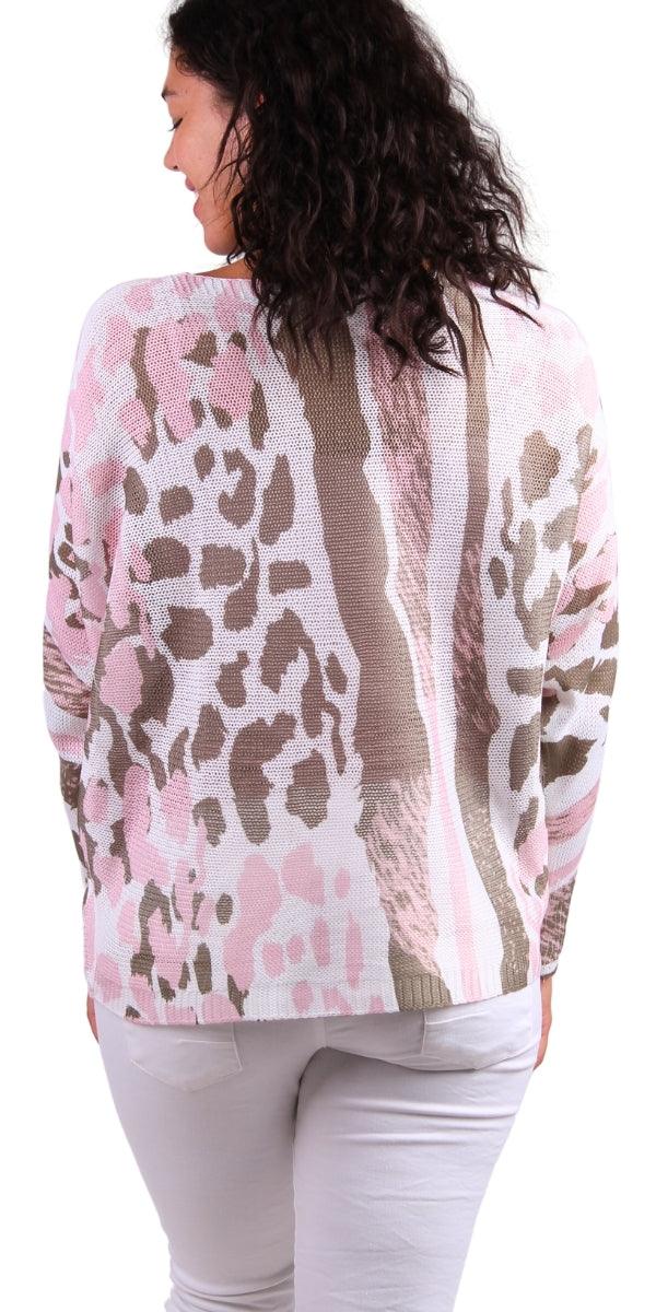 Daria Batwing Sweater with Cheetah Print - Gigi Moda - Made in Italy # animal print, batwing, cheetah print, comfortable, comfortable fit, Cozy, Gigi Moda, Italian Clothing, italian top, Long Sleeve, Made in Italy, one size, Sleeves, Sweater, Top, washable, womens clothing