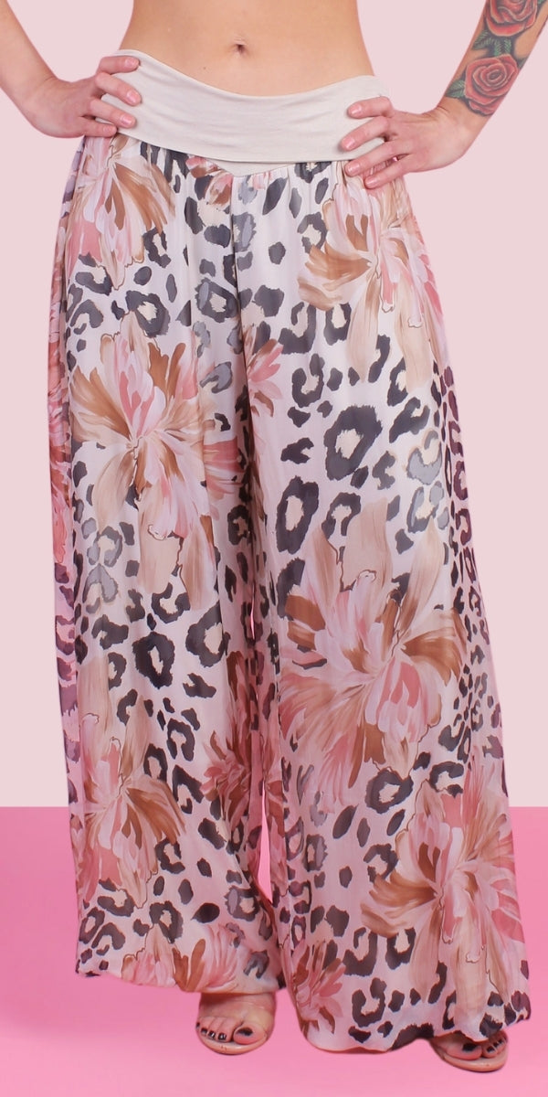Aspen Jungle Pant - Gigi Moda - Made in Italy # Balloon Hem, balloon pants, cheetah, cheetah print, elastic waist, Elastic Waist Palazzo, elastic waistband, feminine, floral, Floral Print, flowy, Gigi Moda, Made in Italy, palazzo, resort, resort wear, shop gigi moda, woman, women clothes