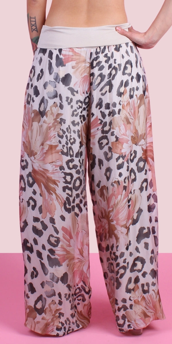 Aspen Jungle Pant - Gigi Moda - Made in Italy # Balloon Hem, balloon pants, cheetah, cheetah print, elastic waist, Elastic Waist Palazzo, elastic waistband, feminine, floral, Floral Print, flowy, Gigi Moda, Made in Italy, palazzo, resort, resort wear, shop gigi moda, woman, women clothes