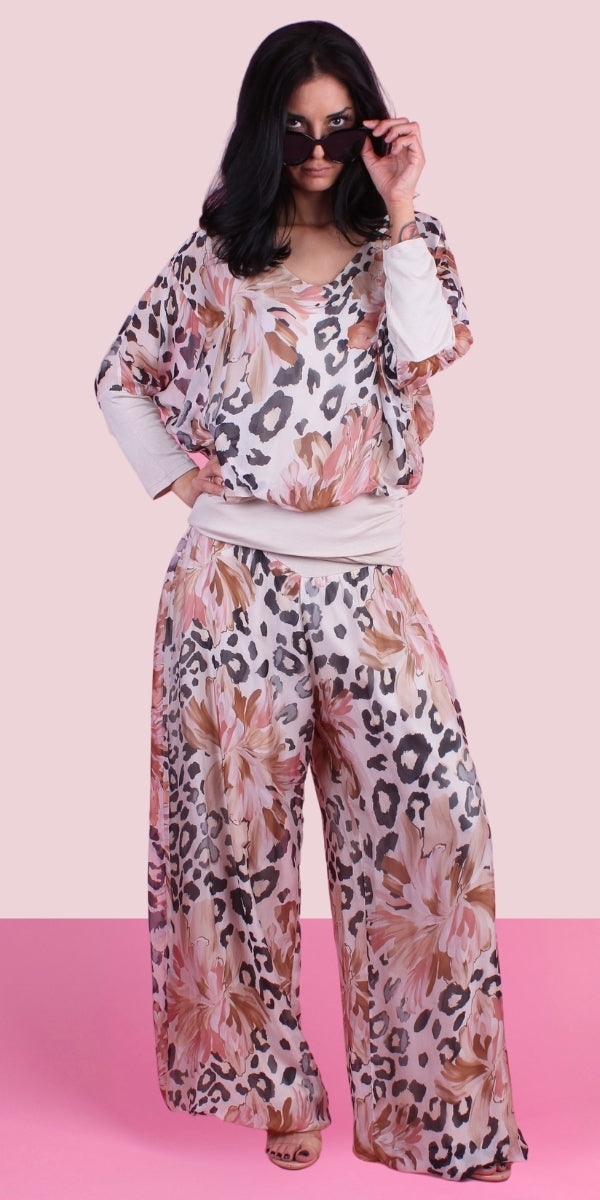 Aspen Jungle Pant - Gigi Moda - Made in Italy # Balloon Hem, balloon pants, cheetah, cheetah print, elastic waist, Elastic Waist Palazzo, elastic waistband, feminine, floral, Floral Print, flowy, Gigi Moda, Made in Italy, palazzo, resort, resort wear, shop gigi moda, woman, women clothes