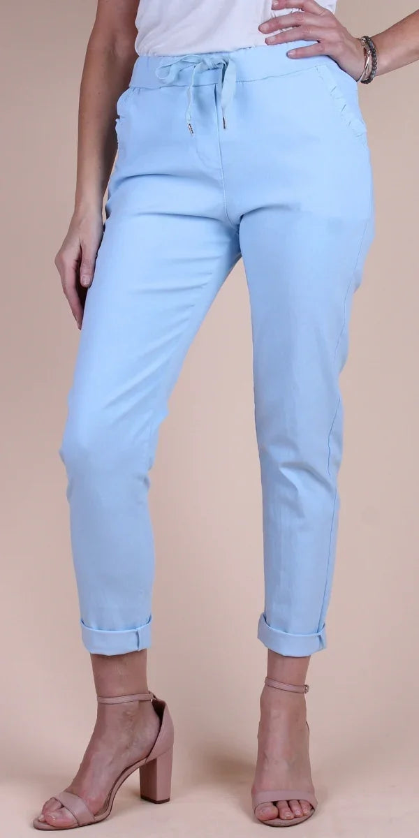 Elara Pant