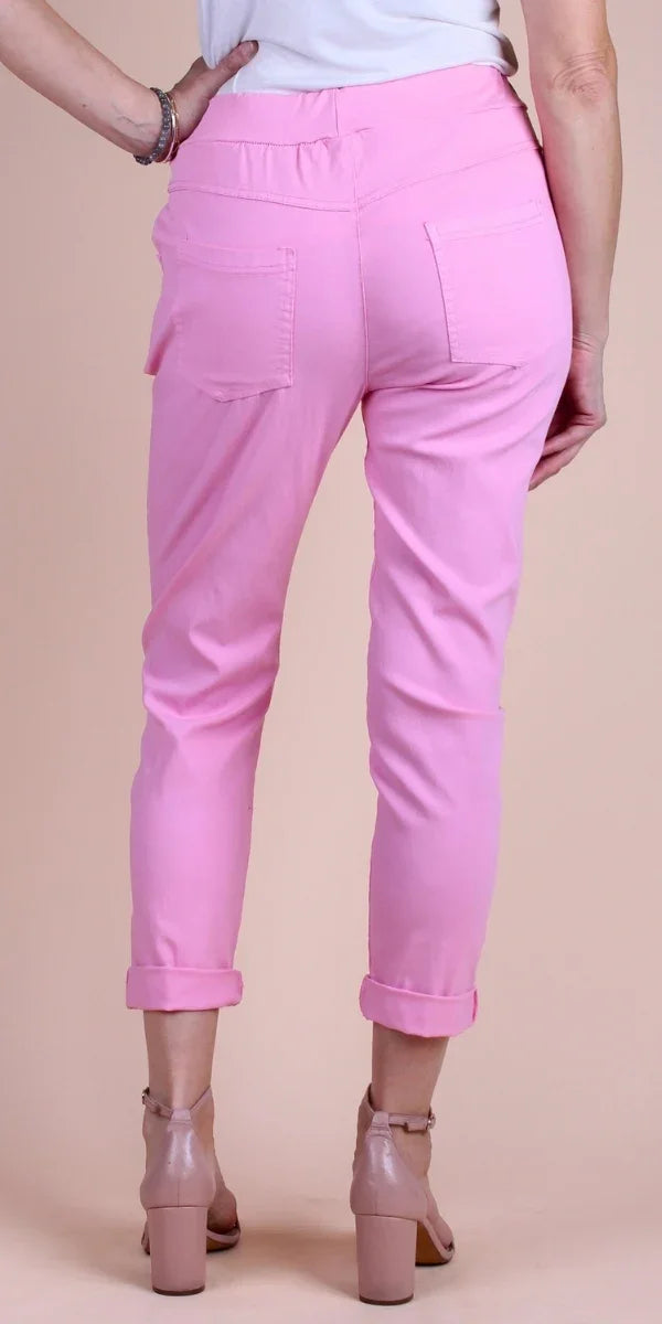 Elara Pant