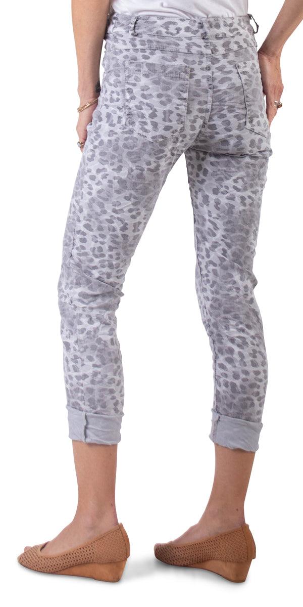 Antonella Cheetah Print Pant - Gigi Moda - Made in Italy # animal print, cheetah print, clothing for women, comfortable fit, gigimoda, italian clothes, made in italy, pant, Pockets, womens clothing, zip fly