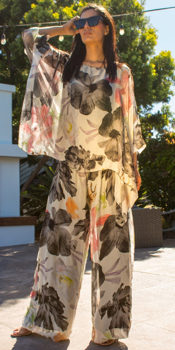 Seta Floral Kaftan - Gigi Moda - Made in Italy # Blouse, floral, floral design, Floral Print, gigi moda, italian silk blouse, Kaftan, Made in Italy, OS, resort, resort wear, Silk, silk blouse