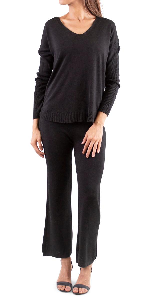 Susane Knit Sweater and Jogger Pant Set - Shop Gigi Moda - Made in Italy # Black, blacks set, Blouse, casual sweater, clothing for women, comfortable, comfy set, Cozy, fall, fashion, Gigi Moda, italian fashion, Italian Made, Italian Sweater, italian top, knit sweater, Long Sleeve, Made in Italy, one size, OS, shop online, Sweater, V-Neck, v-neck top, washable, womans clothing, womens fashion